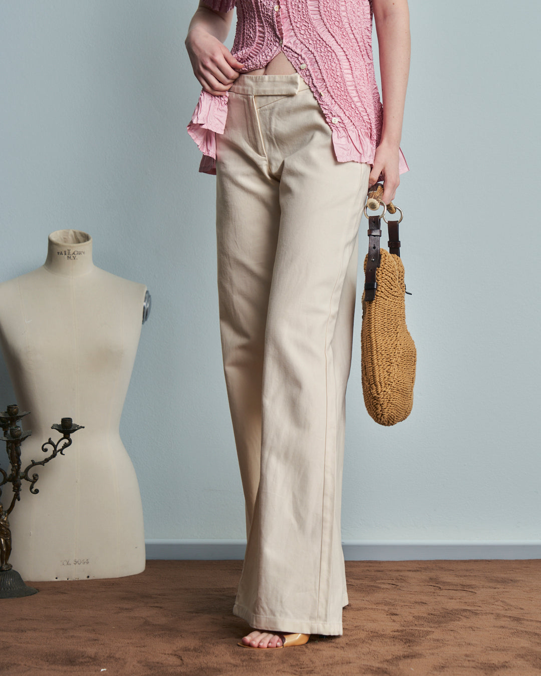 Pantaloni in cotone e seta Ann Demeulemeester con cintura asimmetrica davanti vita bassa