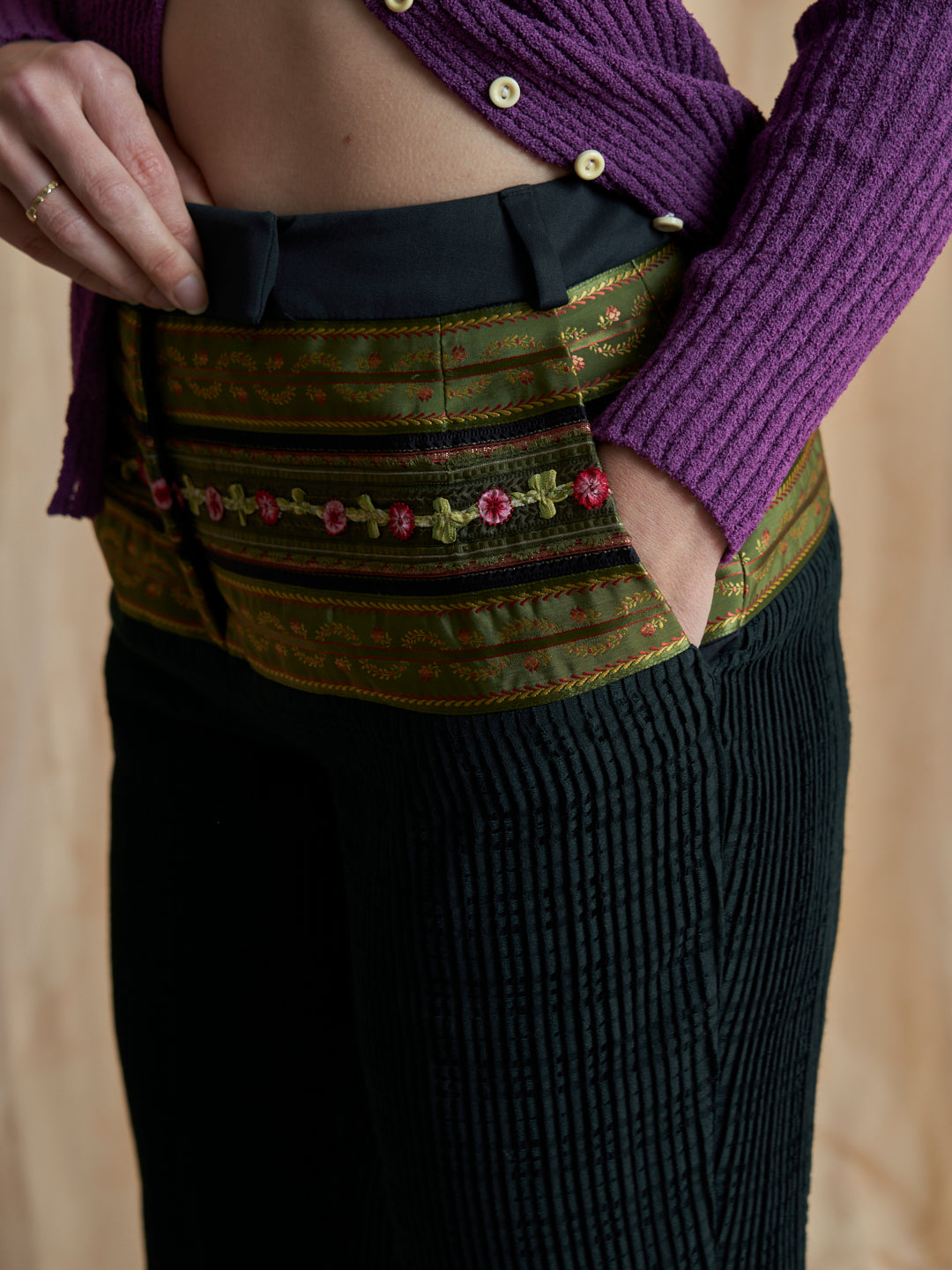 Pantaloni Antonio Berardi Plissettati con passamanerie e inserti pelle