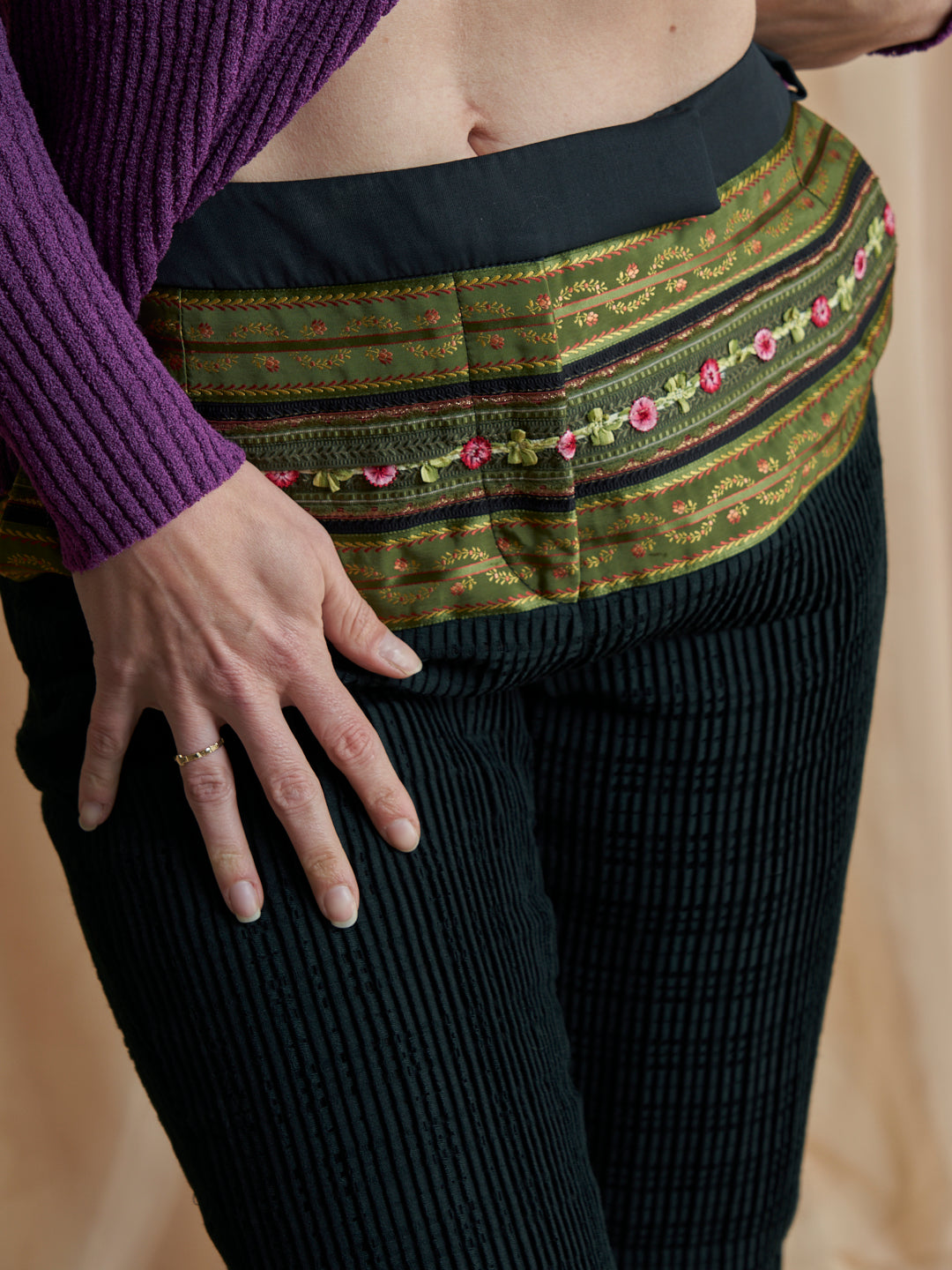 Pantaloni Antonio Berardi Plissettati con passamanerie e inserti pelle