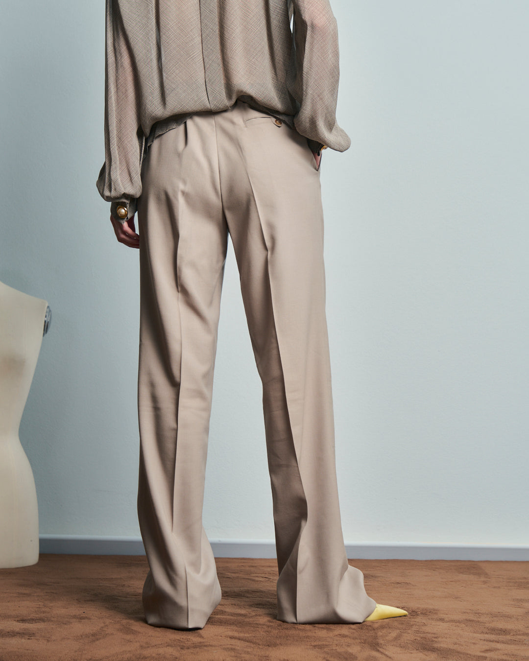 Pantaloni anni 70 classico con pieghe tasche alla francese