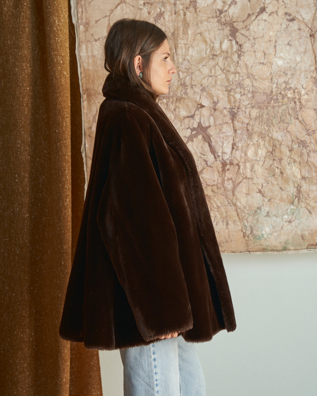 Pelliccia ecologica anni 80 marrone cioccolato a ruota