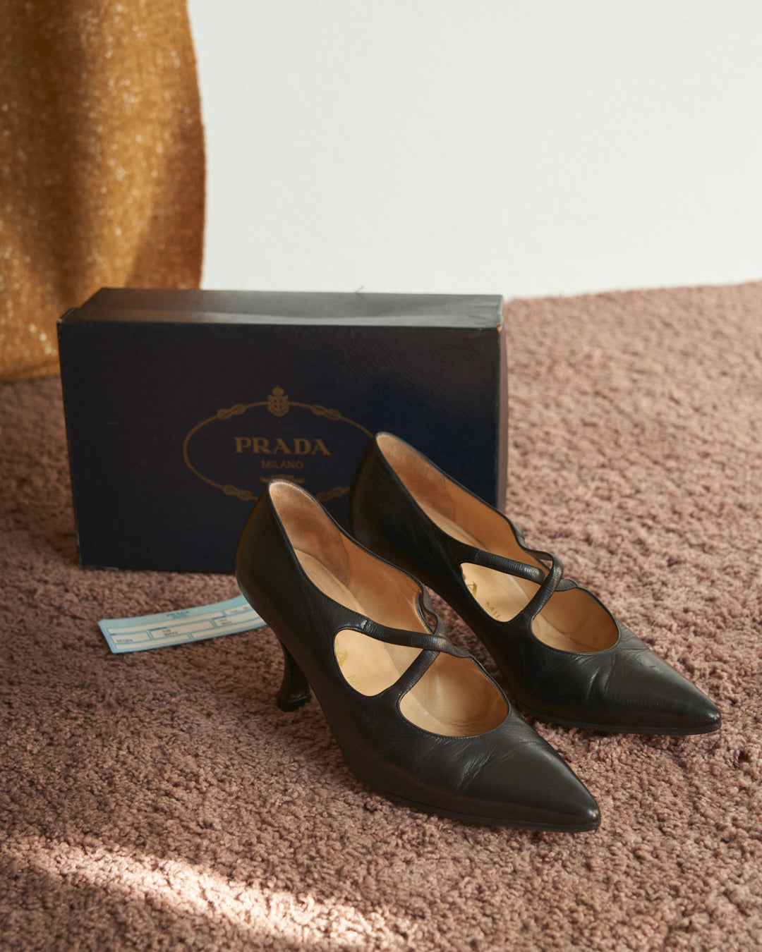 Scarpe Prada vintage in pelle con incrocio